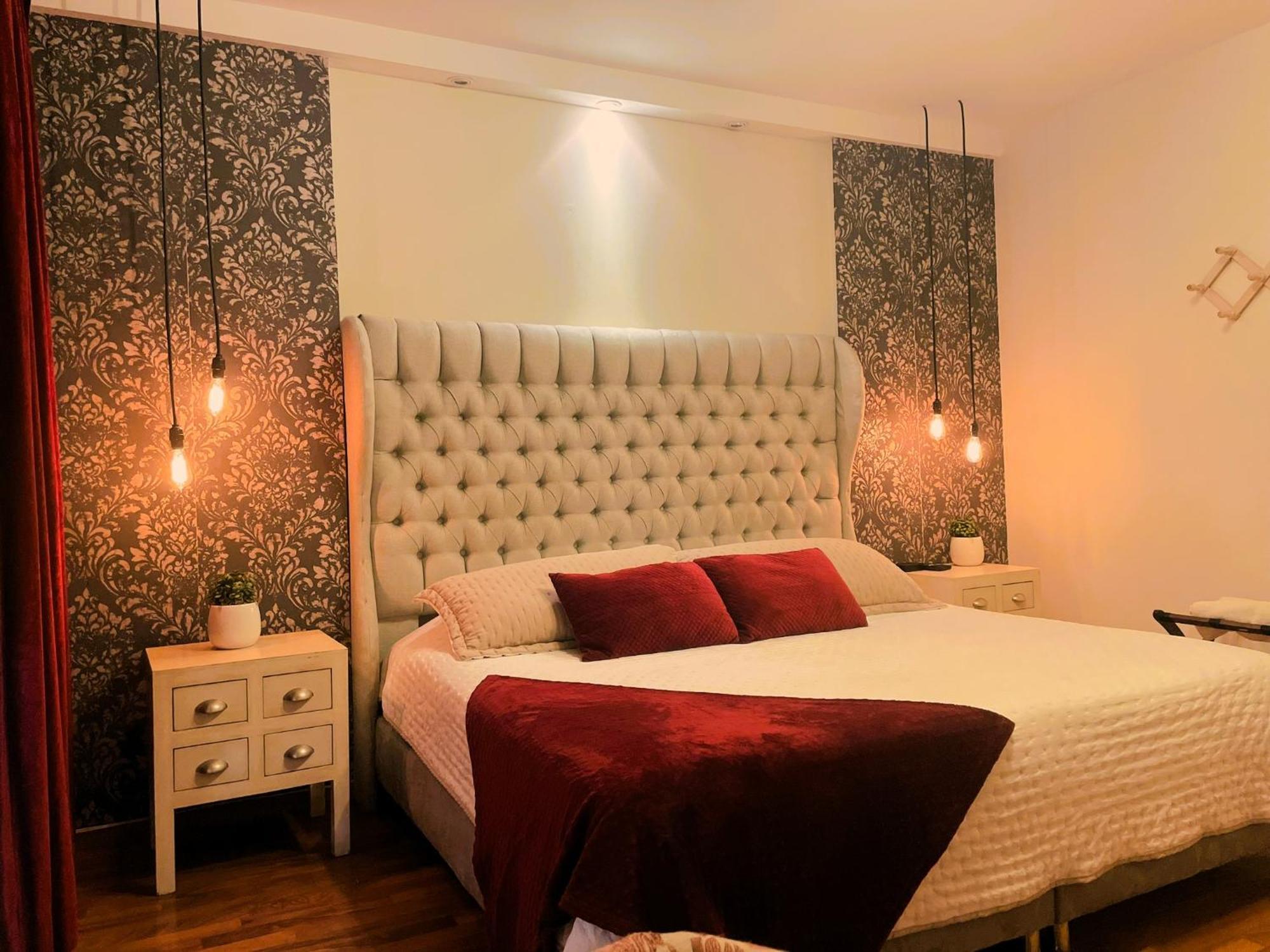 Homestay Morada Luna Condesa 6 *